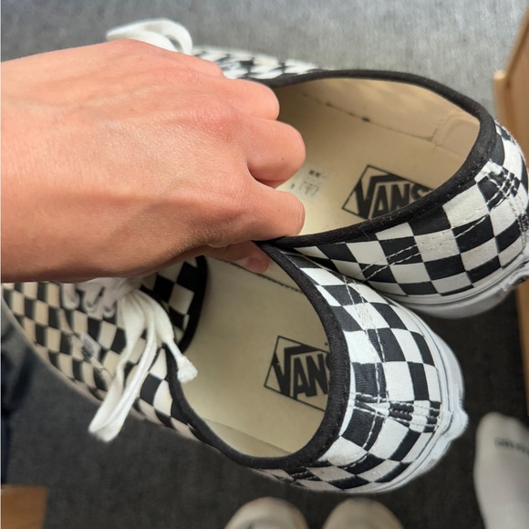 Vane - Picture 4 of 6